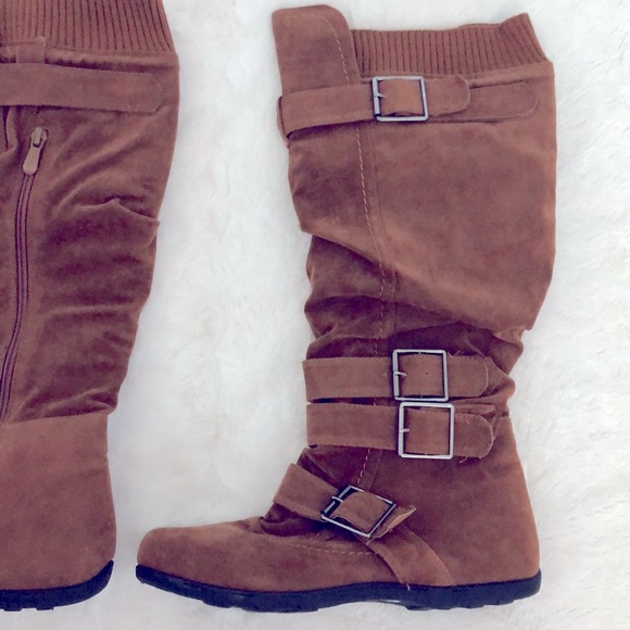 Tan Suede Calf Boots - Picture 2 of 3